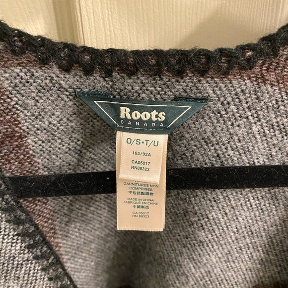 Roots wrap sweater - Picture 3 of 3